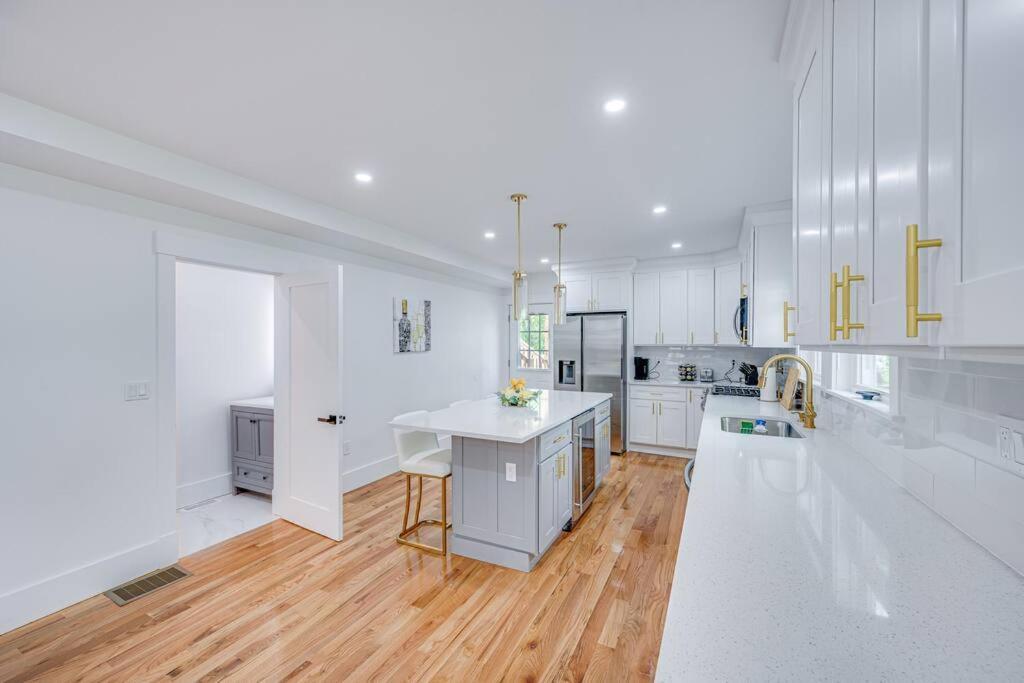 Apartamento Modern Red Door Haven +5Mins To Boston Milton Exterior foto