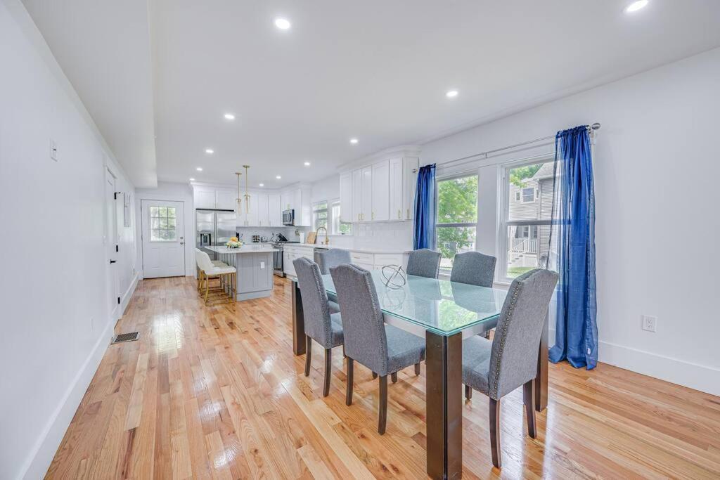 Apartamento Modern Red Door Haven +5Mins To Boston Milton Exterior foto